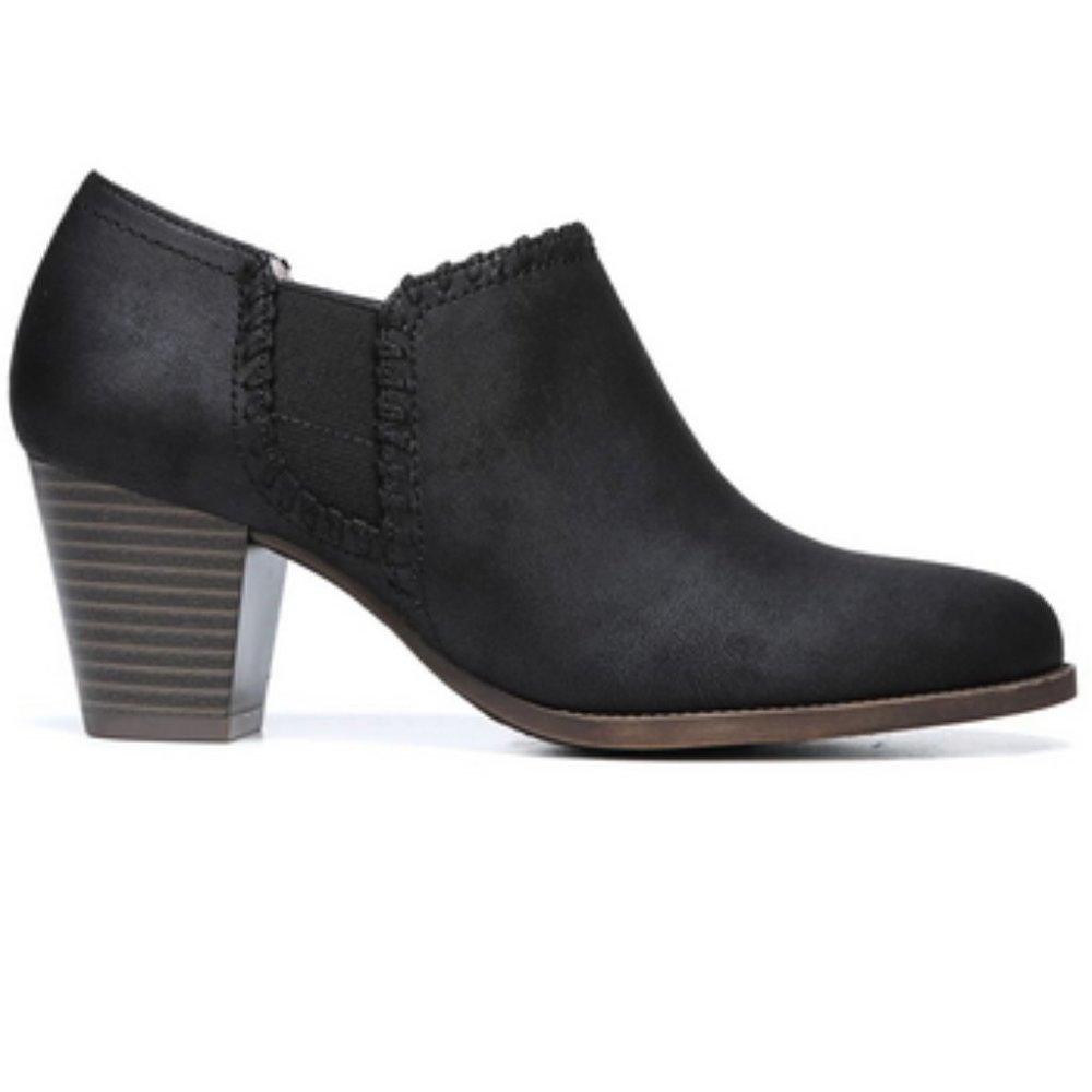 LIFESTRIDE Black Leather Ankle Booties